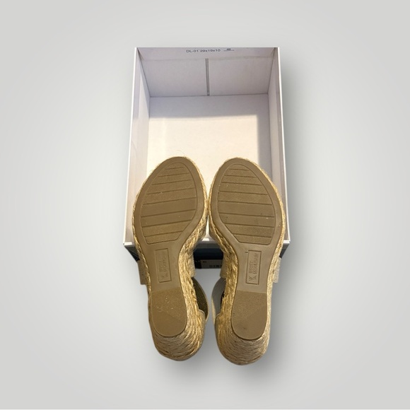 White Mountain Hudlin Beige Espadrille Wedge Sandals Women’s Size 6 - Picture 3 of 3